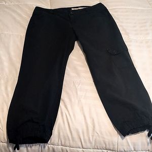 DKNY Cargo Capri Pants, Black, Size 4